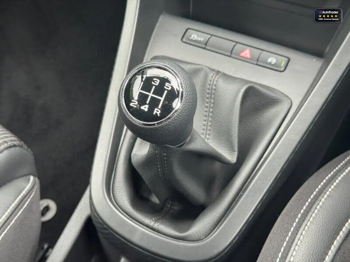 2024-mg-mg3-15-vti-tech-exclusive-nav-big-22