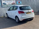 2014-kia-venga-14-1-air-small-45