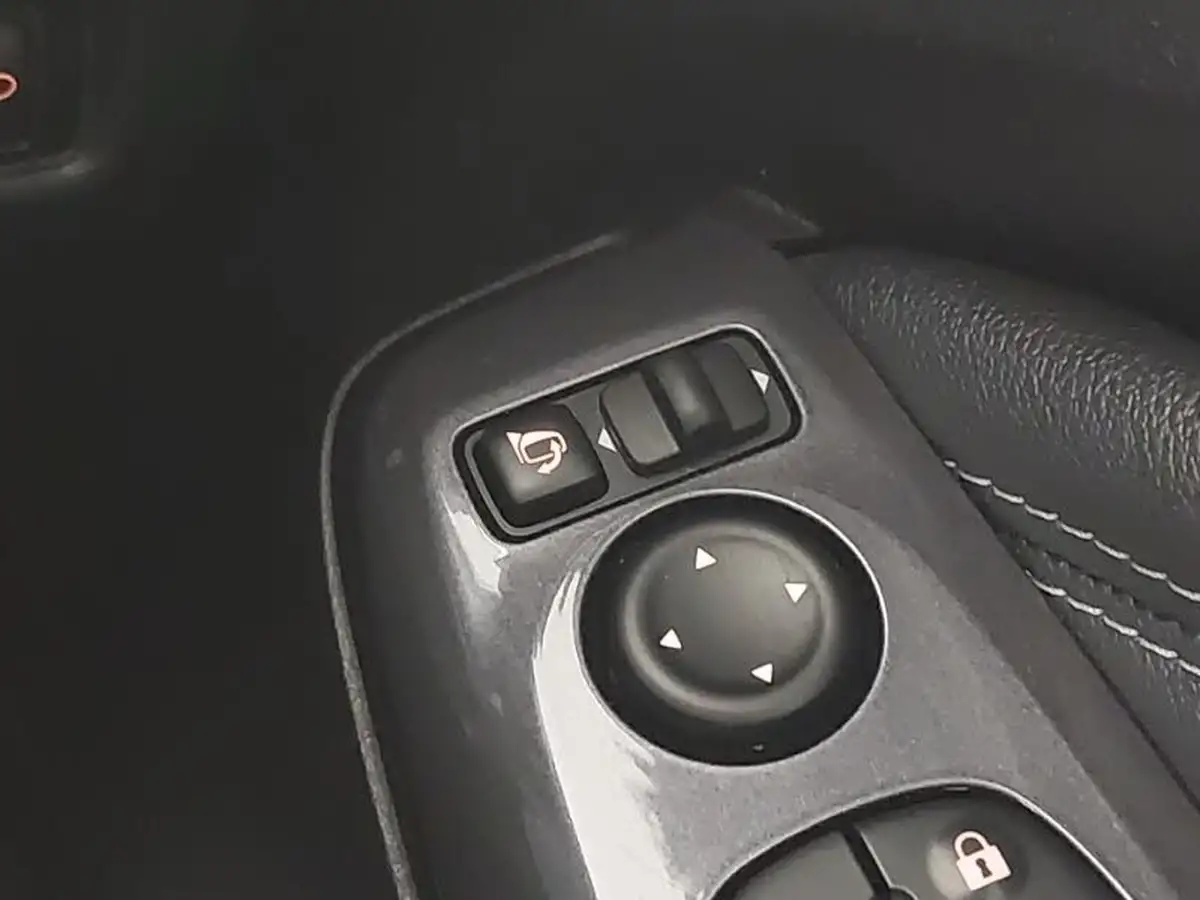 2021-nissan-juke-10-dig-t-tekna-big-19