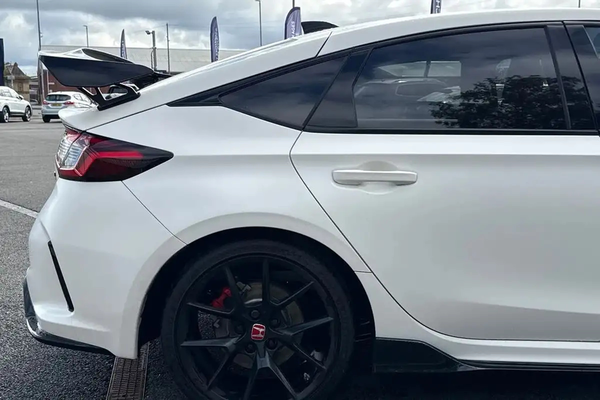 2023-honda-civic-20-i-vtec-type-r-big-29