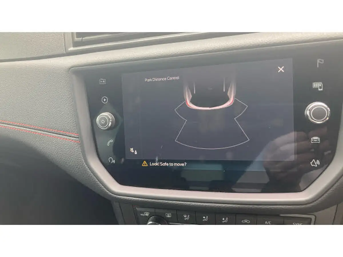 2021-seat-arona-10-tsi-fr-red-edition-big-31