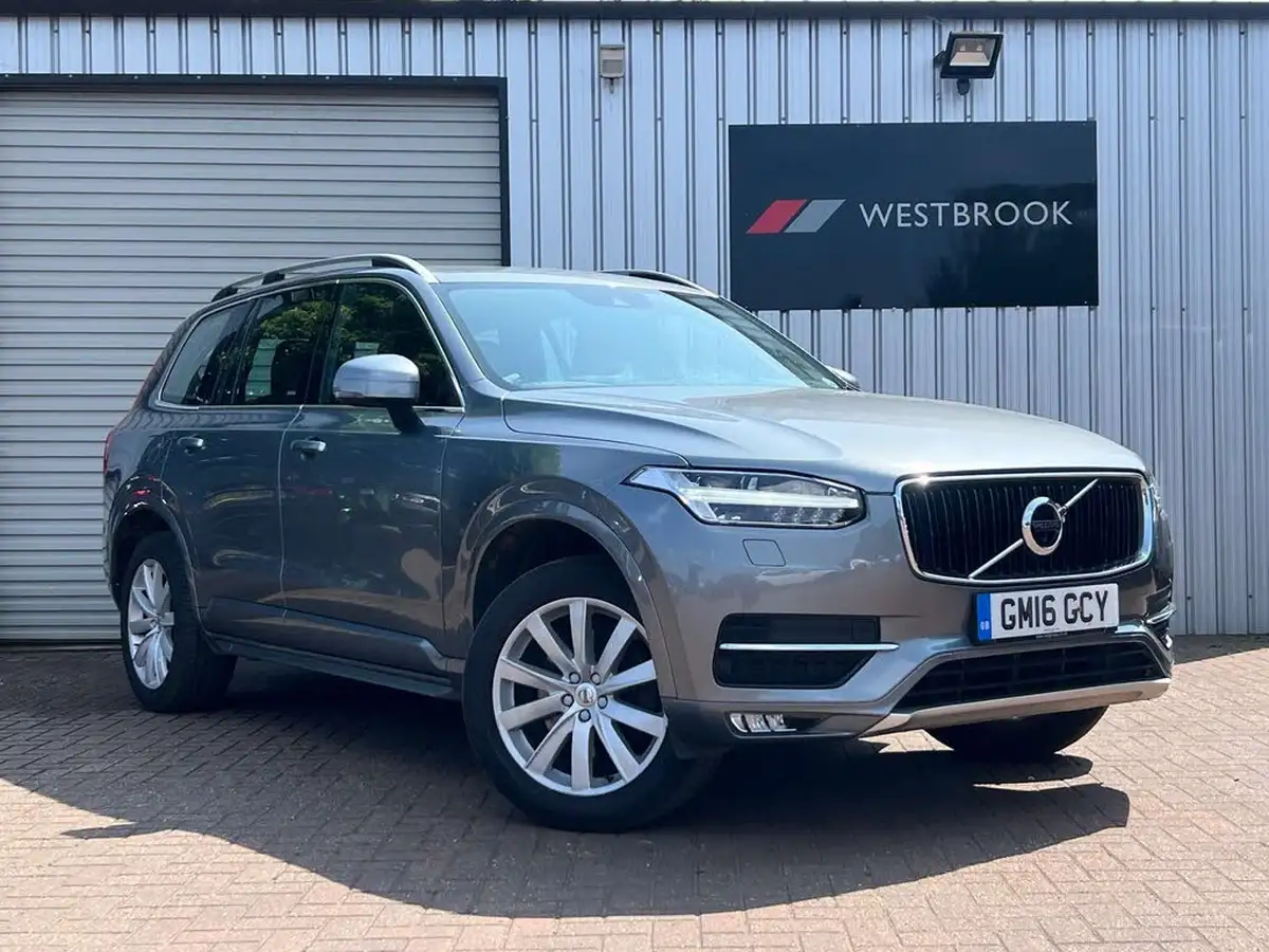 2016-volvo-xc90-20td-d5-momentum-big-6