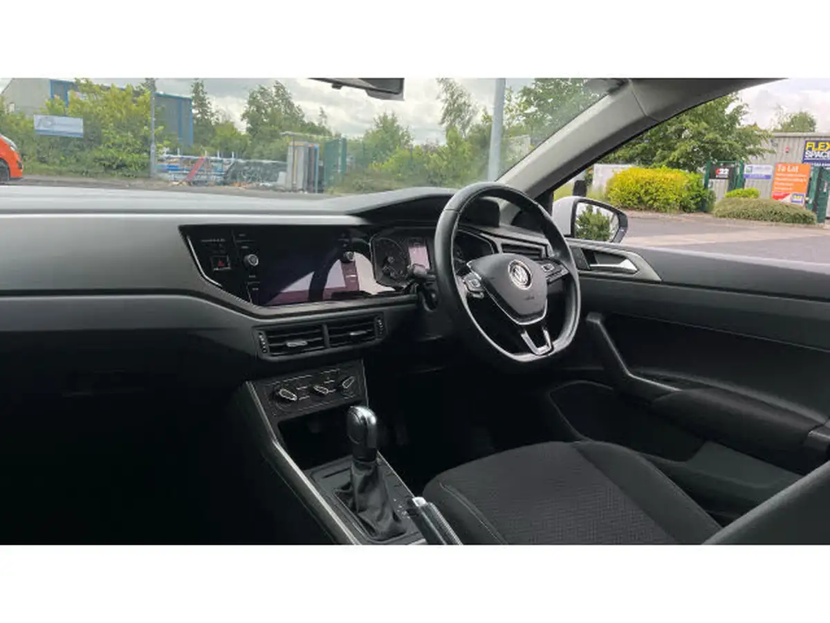 2021-volkswagen-polo-10-tsi-match-dsg-big-9