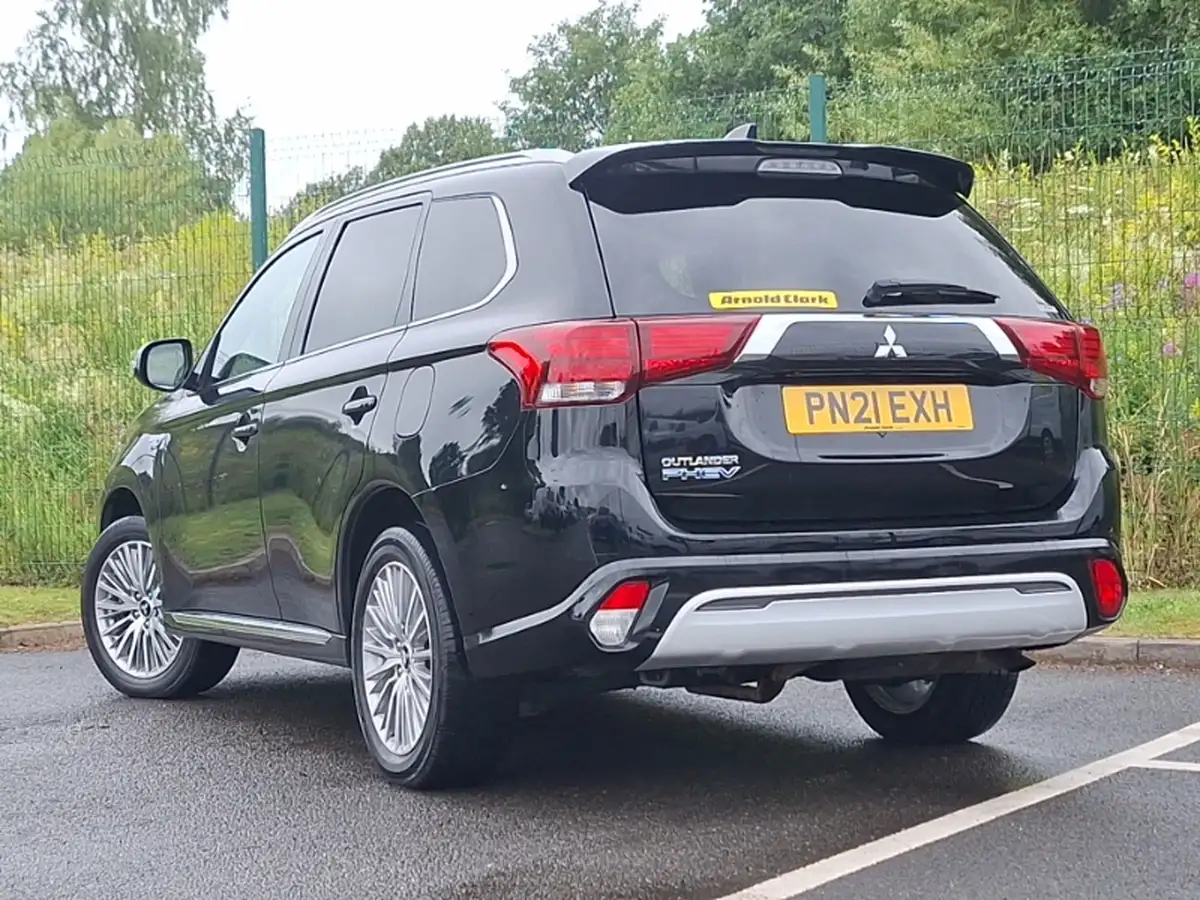2021-mitsubishi-outlander-24-dynamic-phev-big-1
