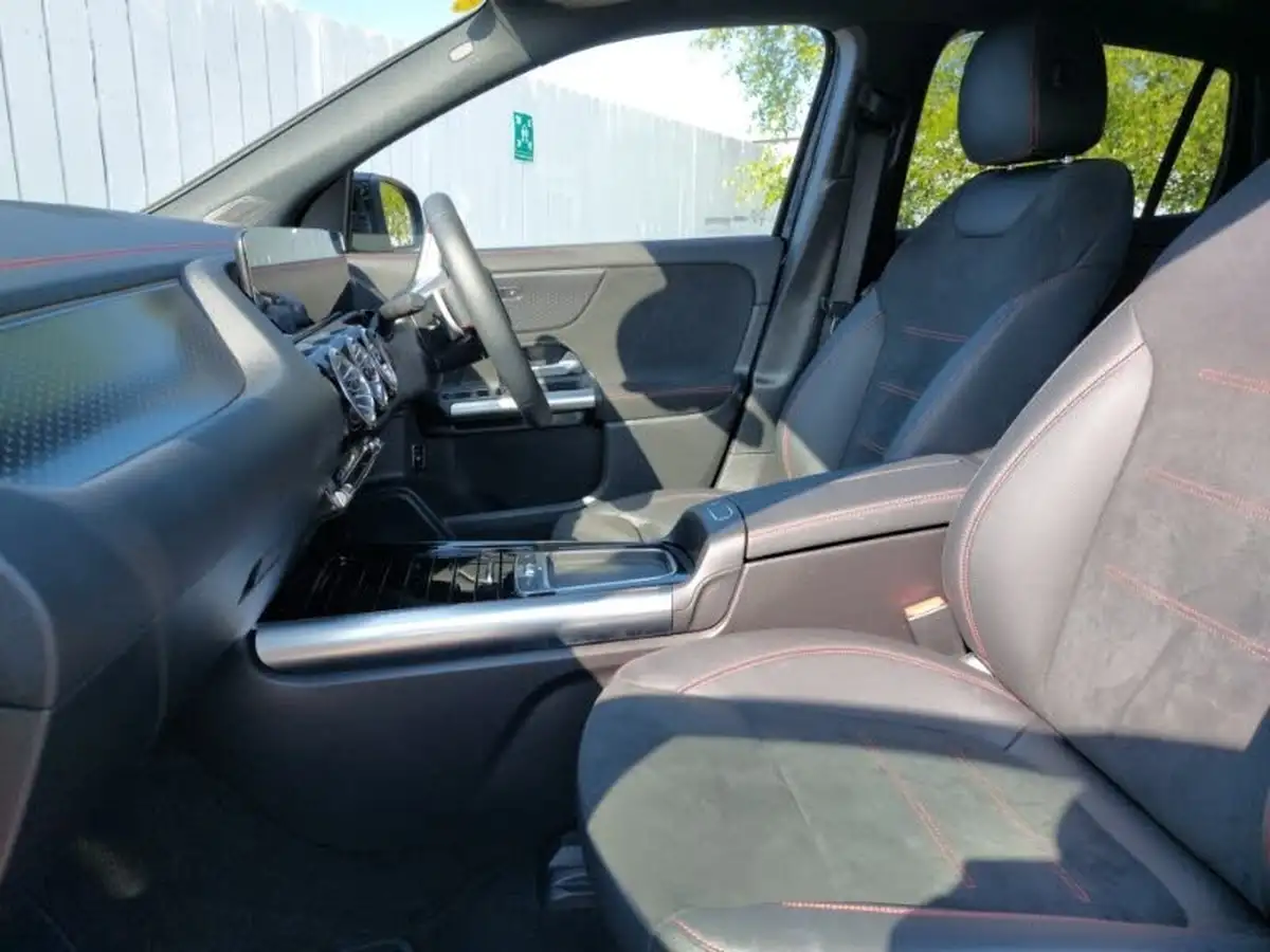 2024-mercedes-benz-eqa-e-eqa-250-amg-line-executive-big-6