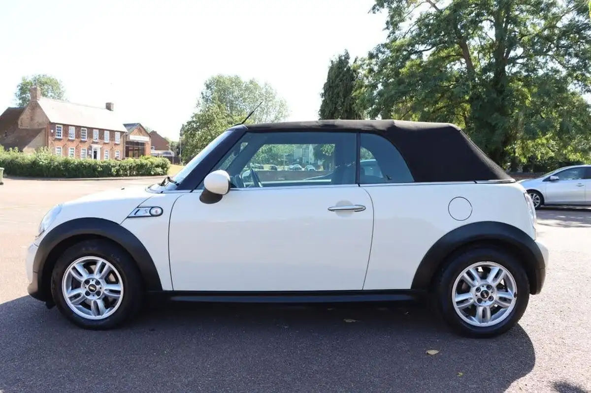2013-mini-cooper-16-cooper-122bhp-convertible-2d-big-6