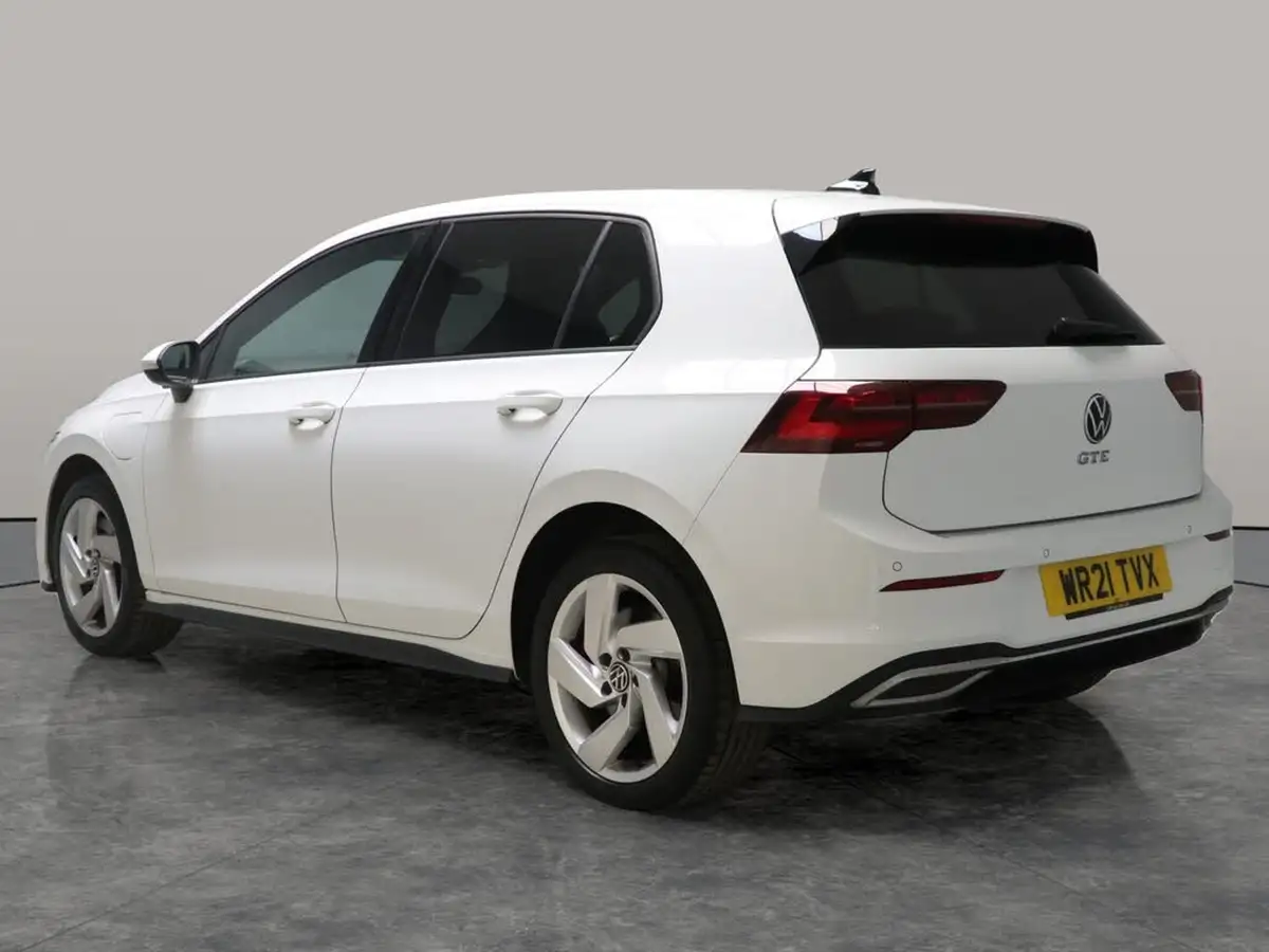 2021-volkswagen-golf-14-tsi-gte-big-13
