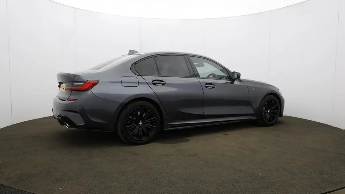 2020-bmw-3-series-20-330e-m-sport-saloon-4d-big-56