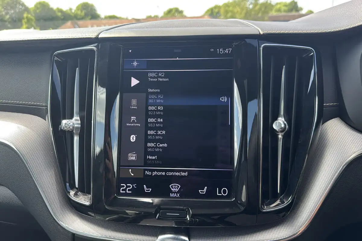 2020-volvo-xc60-20td-b4-r-design-pro-awd-big-20