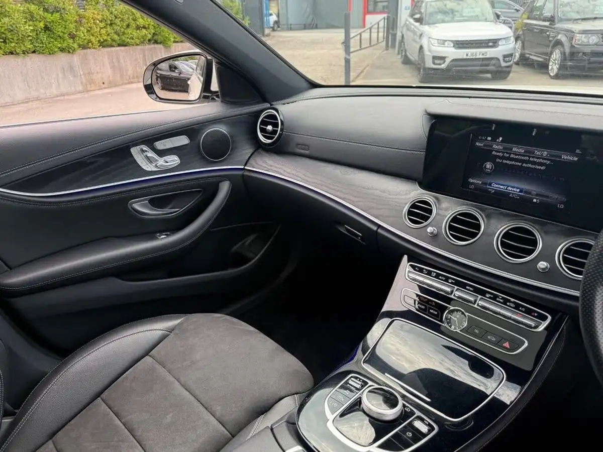 2016-mercedes-benz-e-class-20d-e220d-amg-line-premiumss-saloon-4d-big-27
