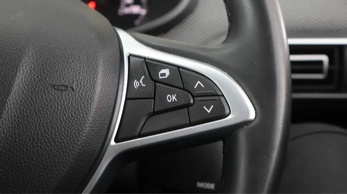 2022-dacia-sandero-10-tce-comfort-90bhp-big-22