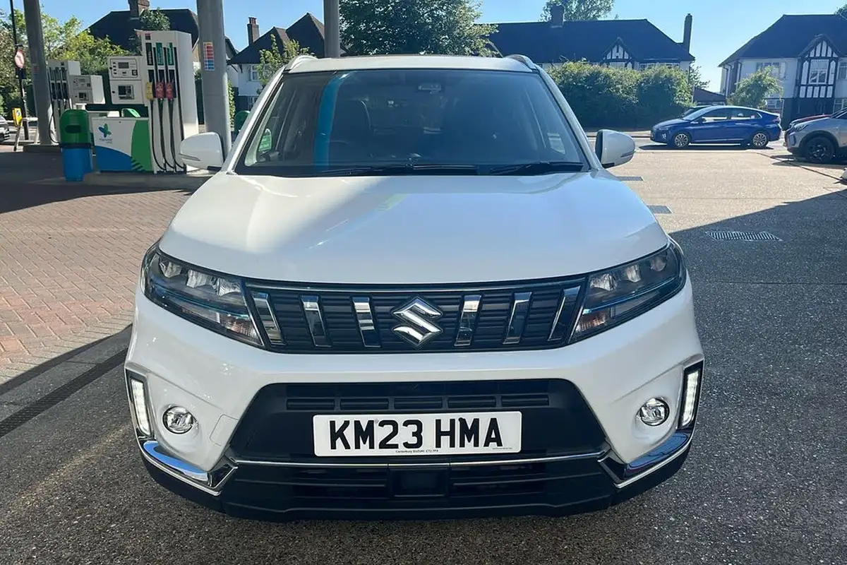 2023-suzuki-vitara-15-sz5-big-7