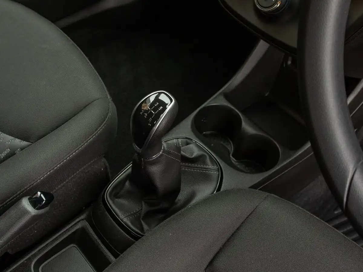 2019-vauxhall-viva-10i-se-ac-big-25