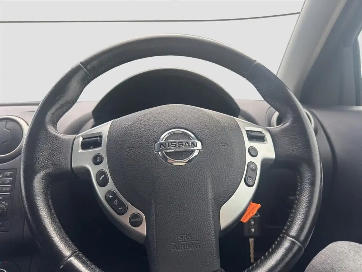 2011-nissan-qashqai-20td-n-tec-4wd-big-3