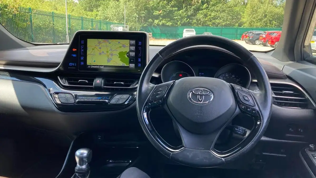 2017-toyota-c-hr-18-vvt-i-excel-big-4
