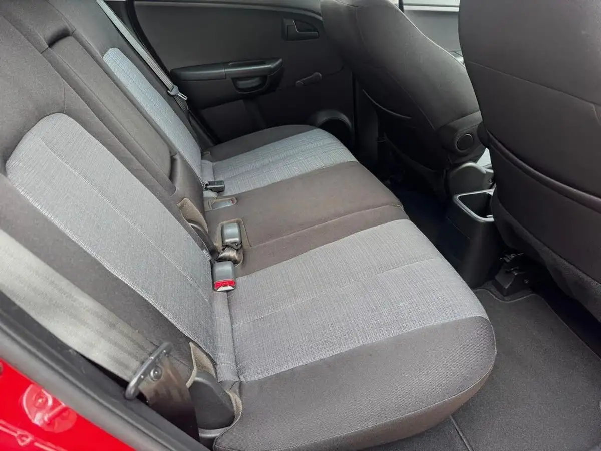 2014-kia-venga-14-1-big-26