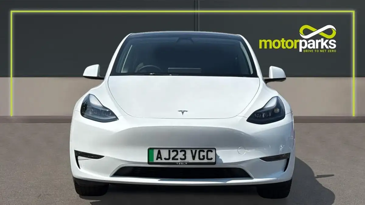 2023-tesla-model-y-e-long-range-big-7