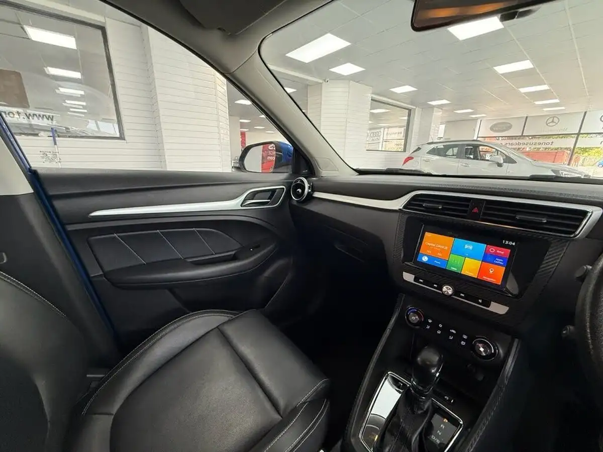 2020-mg-zs-suv-10t-gdi-exclusive-111ps-big-39