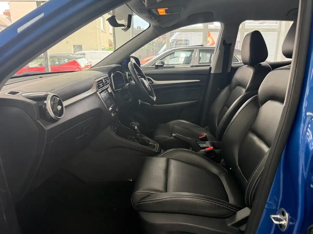 2020-mg-zs-suv-10t-gdi-exclusive-111ps-big-15
