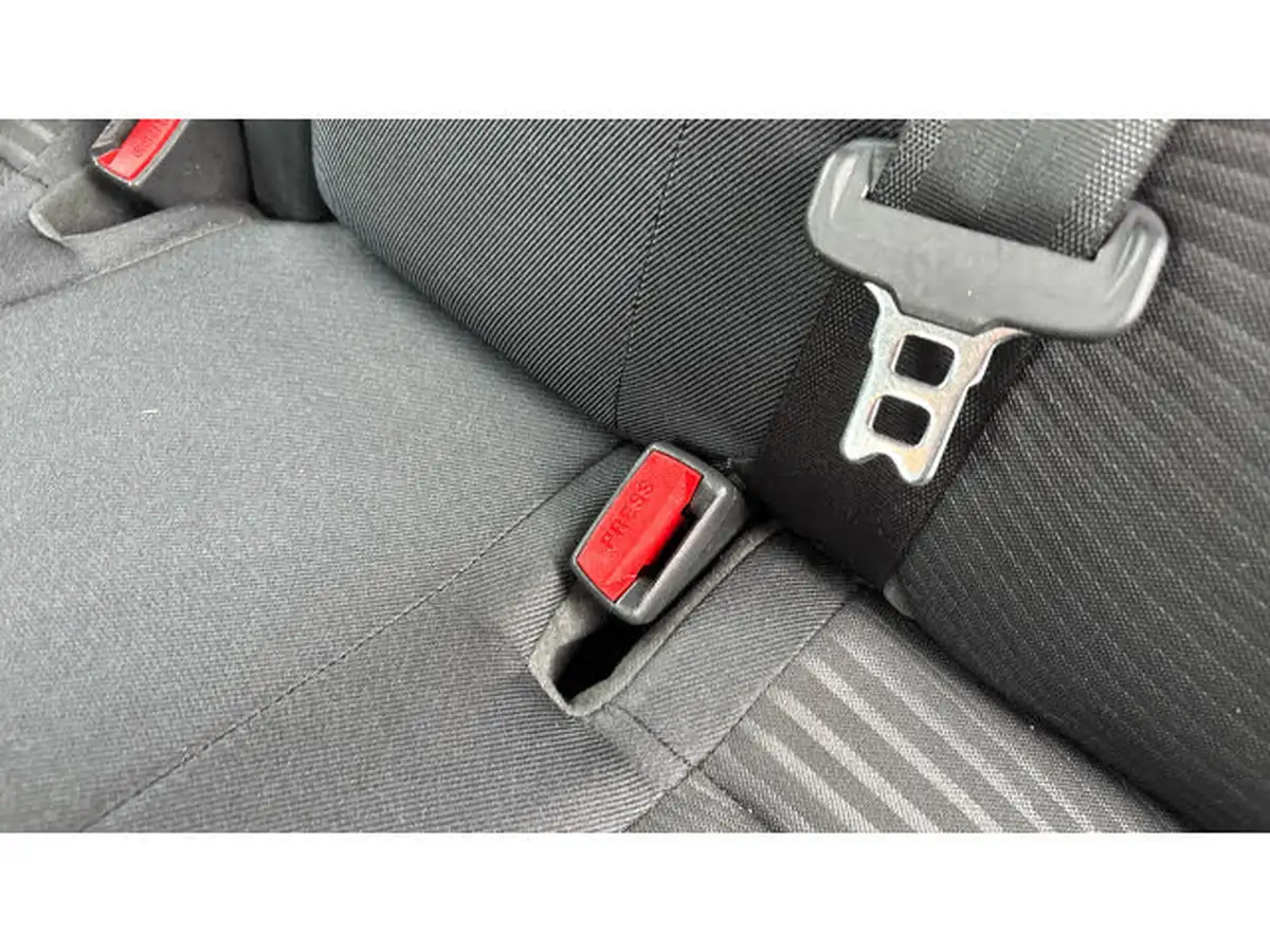 2017-hyundai-i10-10-se-big-16