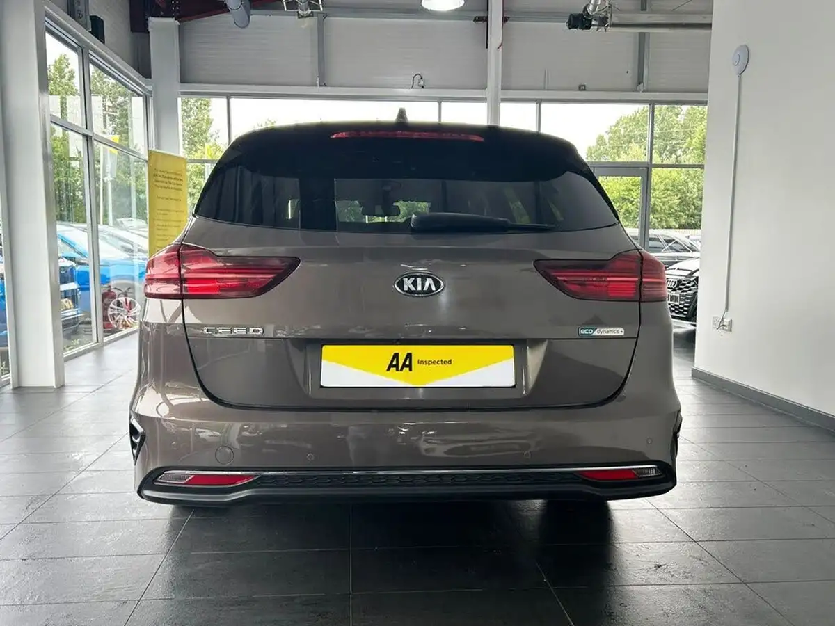 2021-kia-ceed-16crdi-3-48v-mhev-sportswagon-dct-big-10