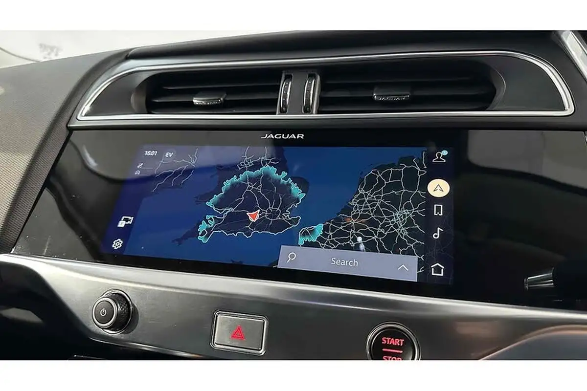 2022-jaguar-i-pace-ev400-se-big-44
