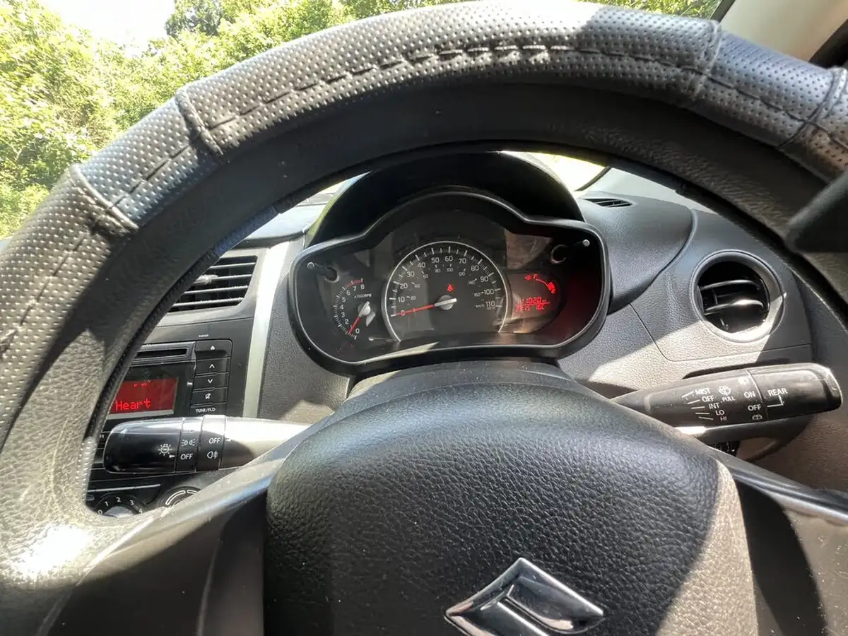 2017-suzuki-celerio-10-sz2-big-10