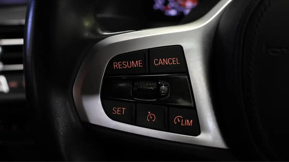 2022-bmw-1-series-15-118i-m-sport-lcp-dct-big-22