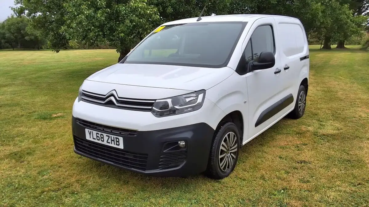 2019-citroen-berlingo-16bluehdi-650-enterprise-big-1