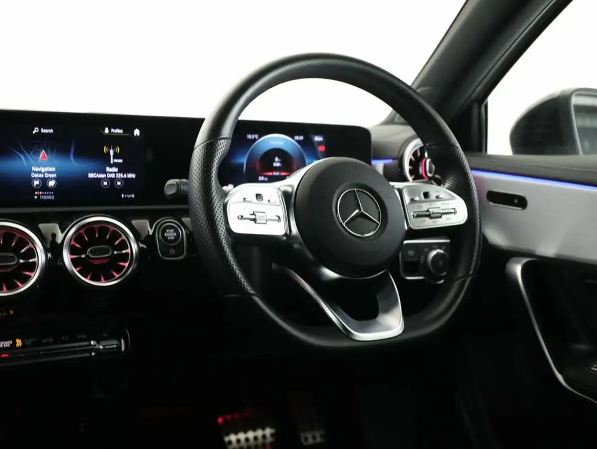 2022-mercedes-benz-a-class-13-a200-amg-line-executive-edition-hatchback-5d-7g-dct-big-32
