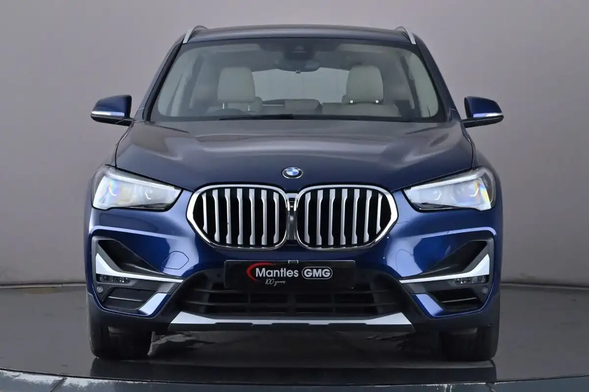 2019-bmw-x1-20-sdrive-20i-xline-sdrive-20i-big-1
