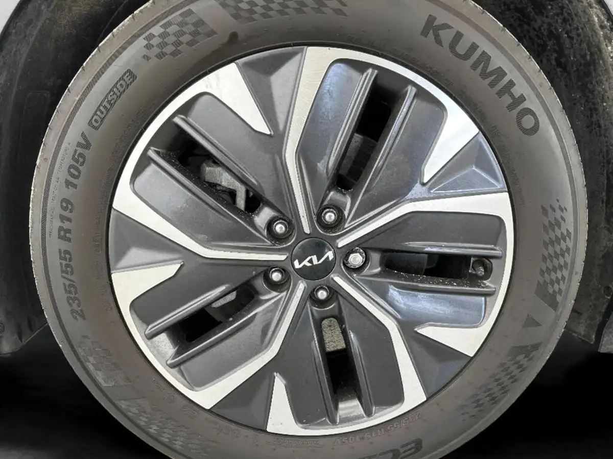 2022-kia-ev6-e-air-big-22