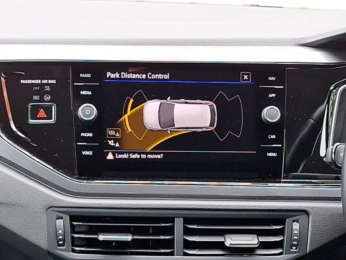 2022-volkswagen-polo-10-tsi-style-big-6