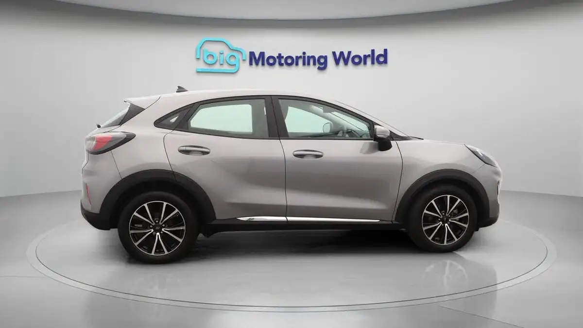 2022-ford-puma-suv-10-titanium-125ps-auto-big-8