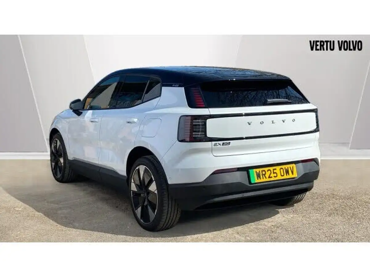 2025-volvo-ex30-e-twin-ultra-big-1