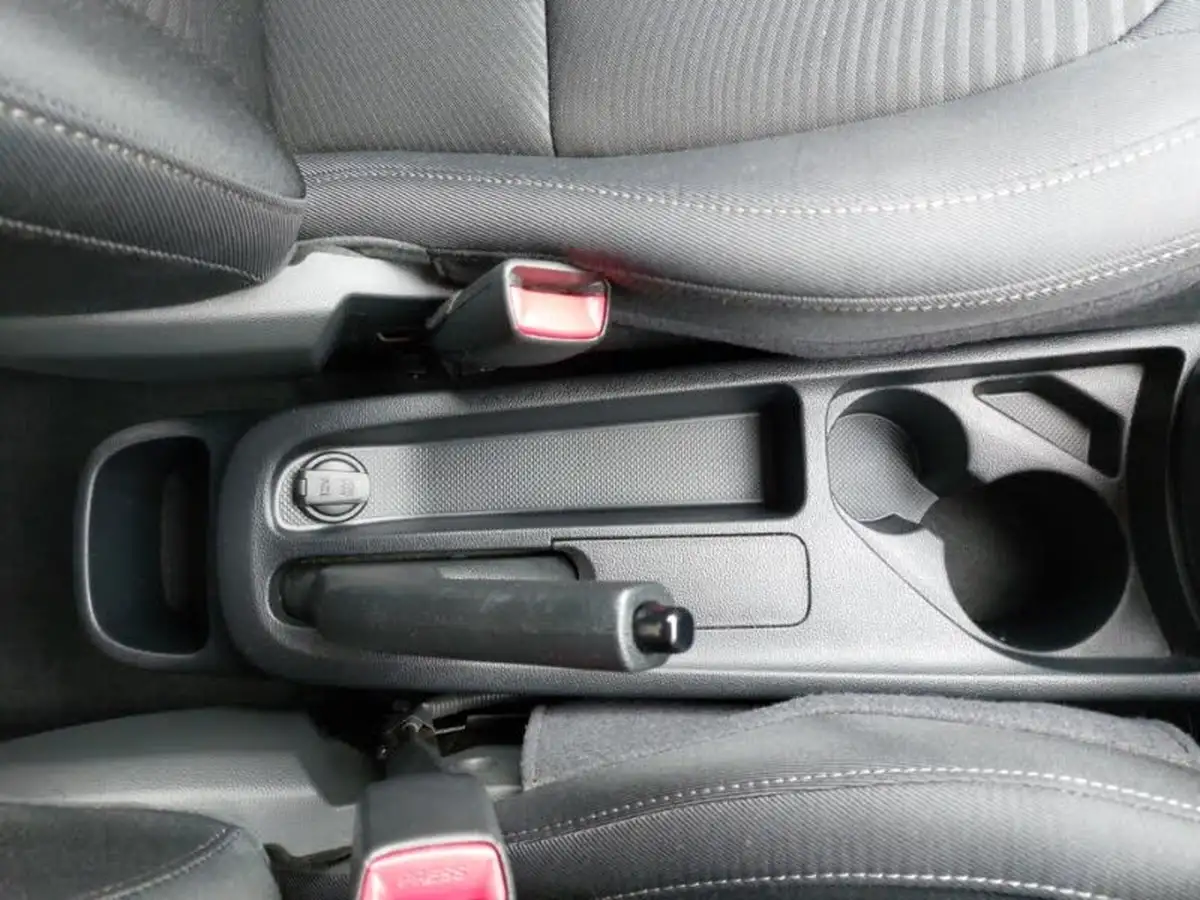 2020-hyundai-i10-10-play-big-12