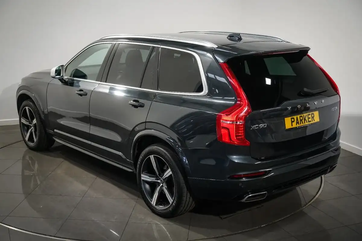 2019-volvo-xc90-20td-d5-r-design-big-10