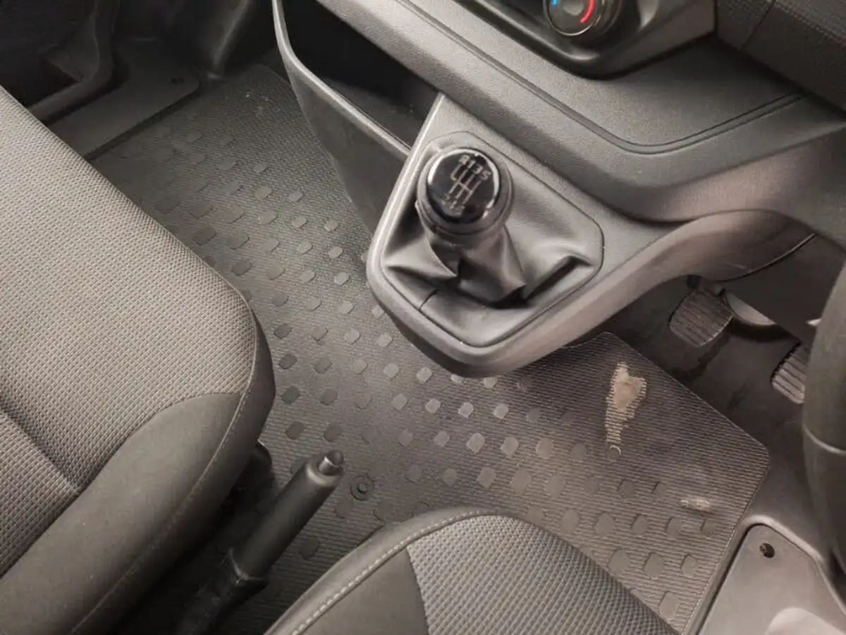 2022-renault-trafic-20dci-ll30-150-business-big-10