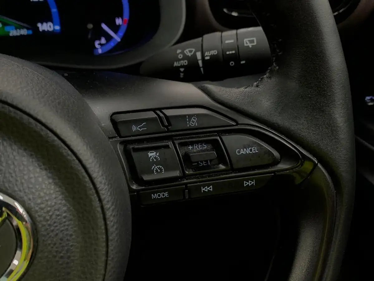 2022-toyota-yaris-cross-15-vvt-i-excel-awd-i-big-26