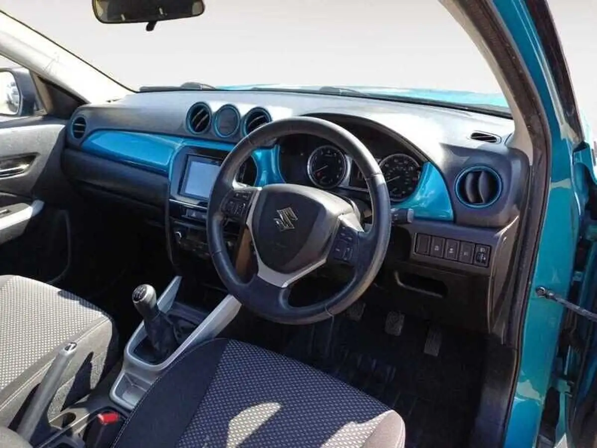 2018-suzuki-vitara-16-sz-t-big-4