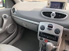 2010-renault-clio-16-initiale-tomtom-small-17