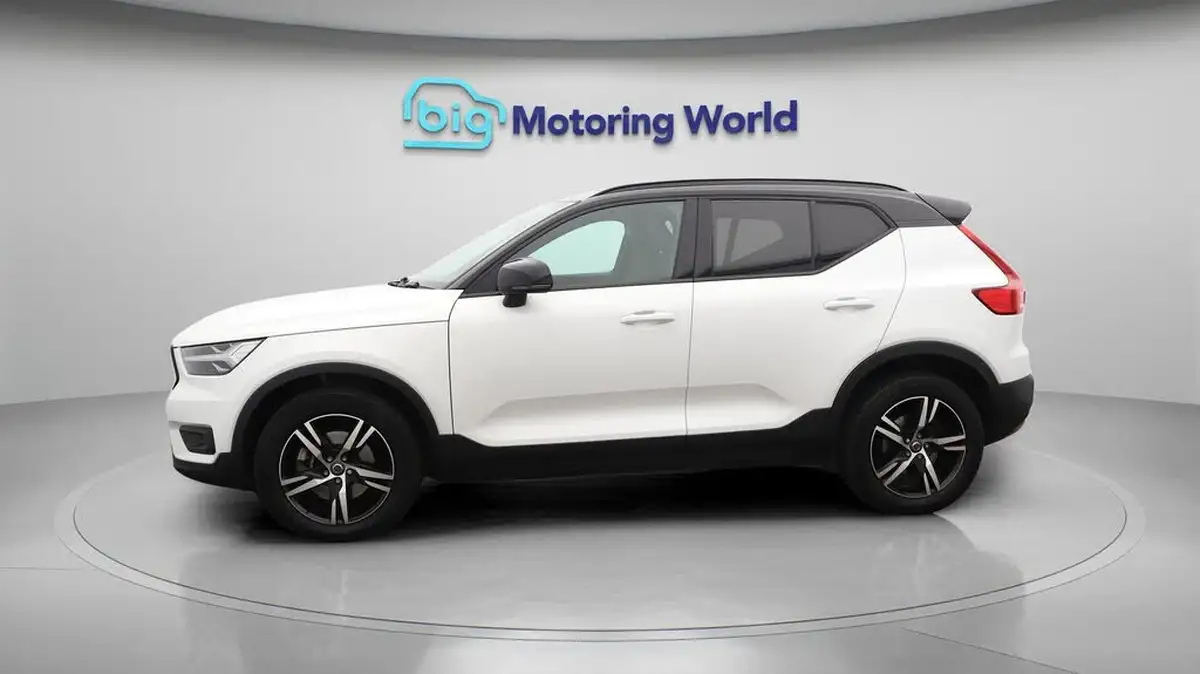 2020-volvo-xc40-20-t4-r-design-awd-big-4