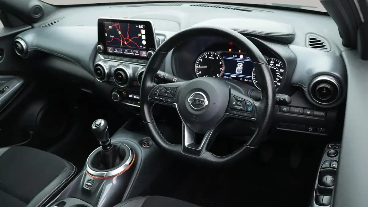 2021-nissan-juke-10-dig-t-tekna-big-9