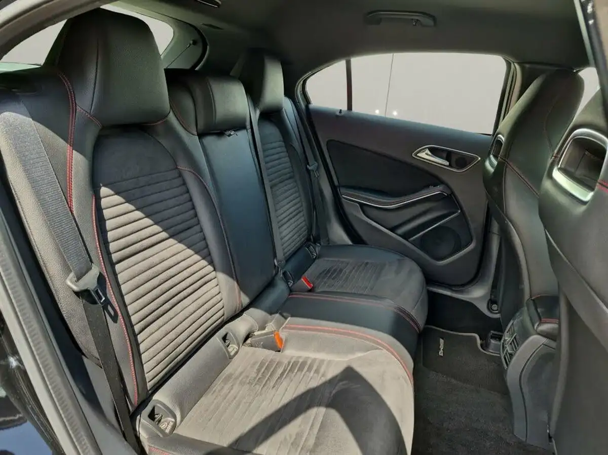 2018-mercedes-benz-a-class-21d-a200d-amg-line-premiumss-7g-dct-big-28