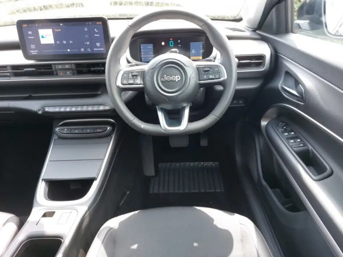 2024-jeep-avenger-12-gse-summit-e-hybrid-48v-auto-big-6