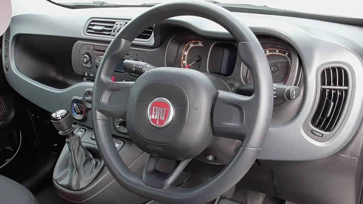 2018-fiat-panda-12-pop-big-10