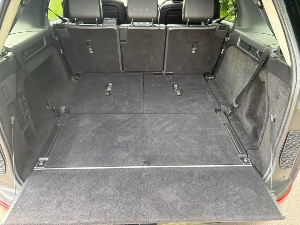 2019-land-rover-discovery-30-sd6-landmark-big-18