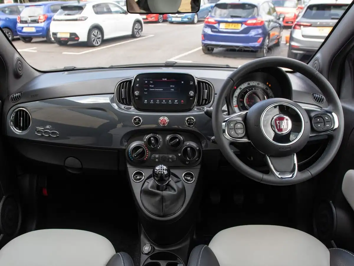 2022-fiat-500-10-dolcevita-big-2