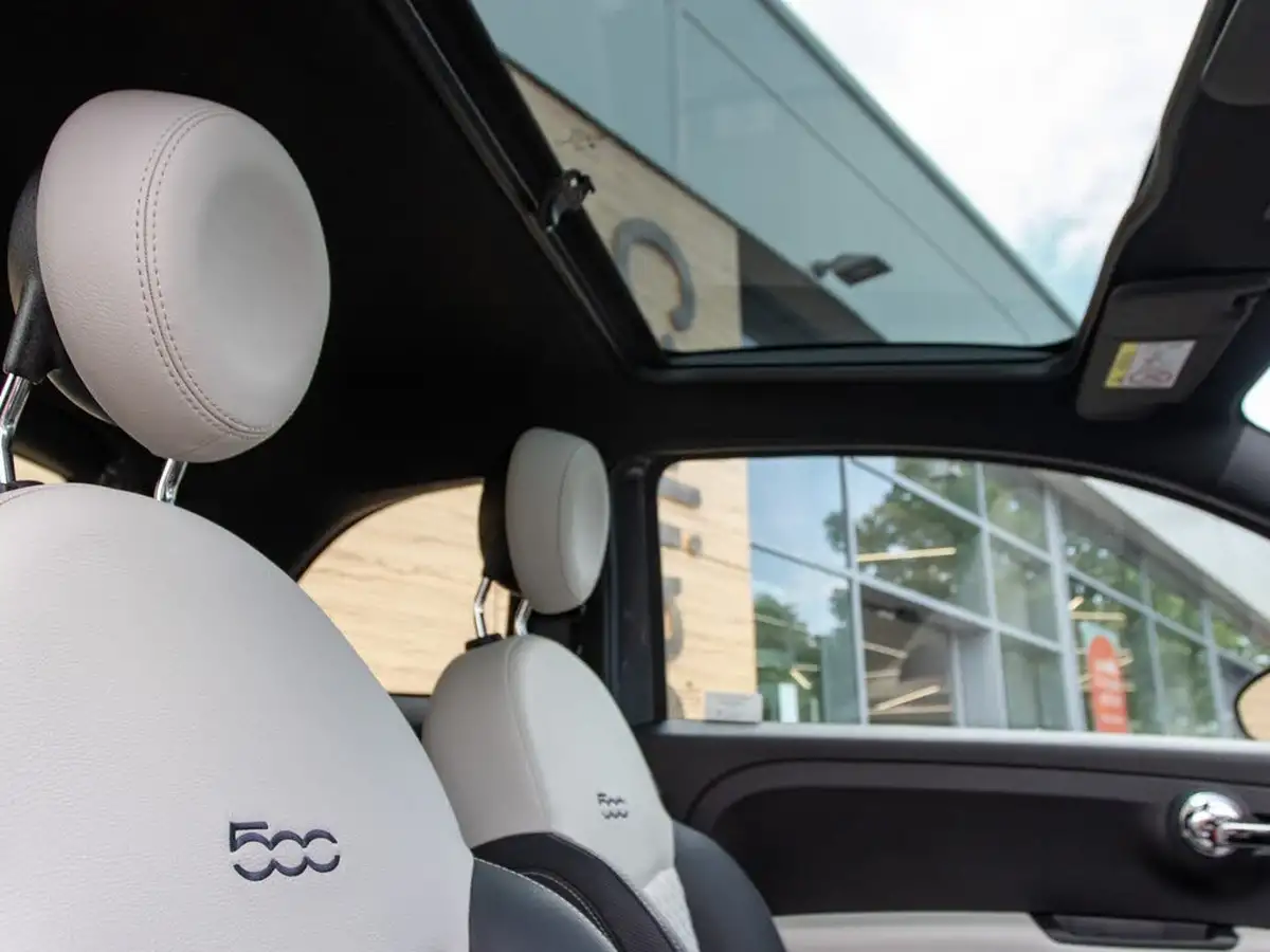 2022-fiat-500-10-dolcevita-big-30