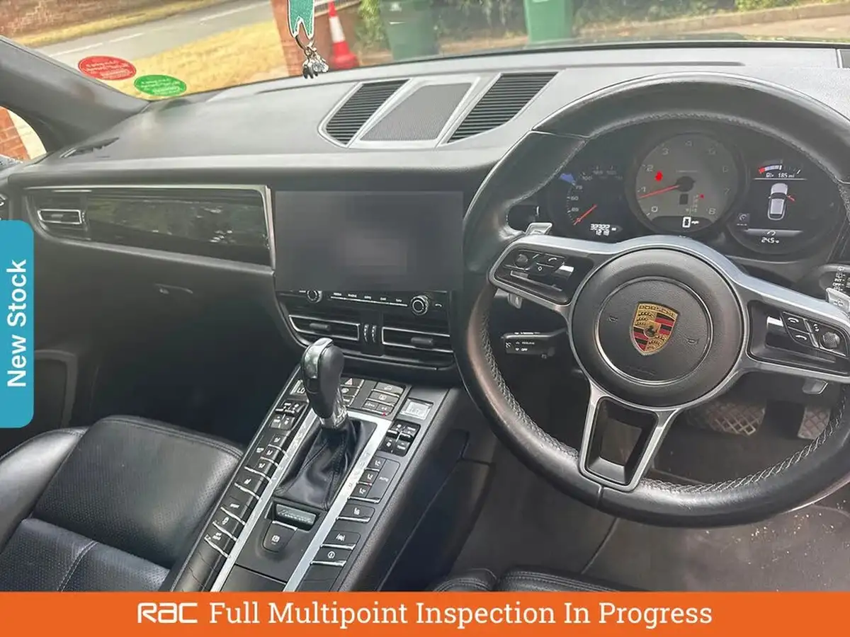 2021-porsche-macan-30-s-big-3